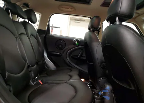 2016 Mini Cooper S Countryman z USA, uszkodzony, nr VIN WMWZC5C52GWU00925